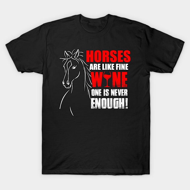 horse t-shirt T-Shirt by nickwalsh